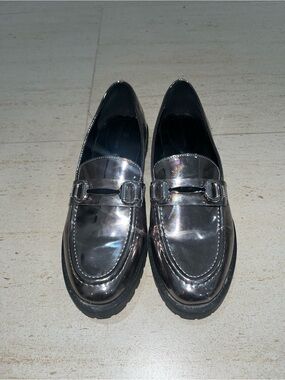 Bandolino Metallic Silver Loafers Size 7.5